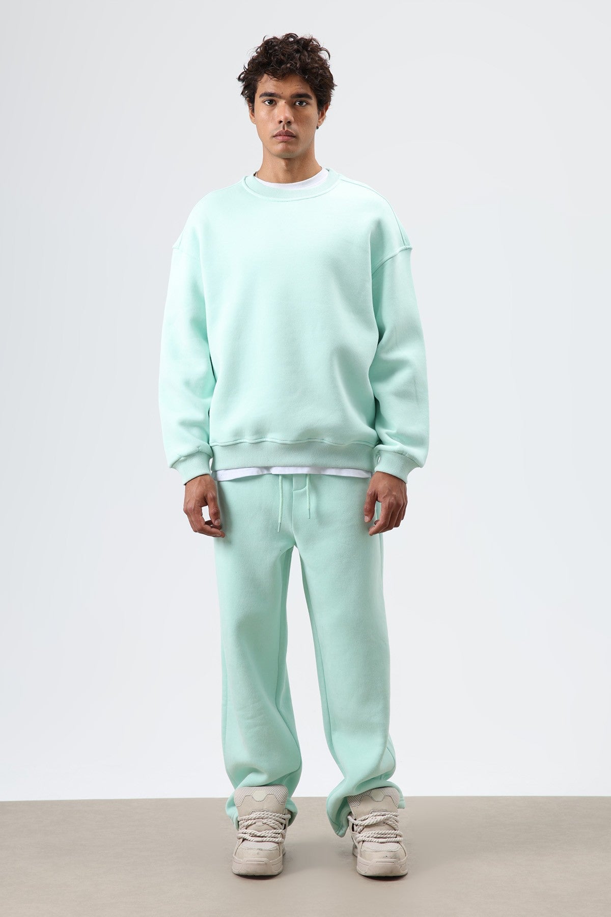 Basic Oversized Washed Sweatshirt