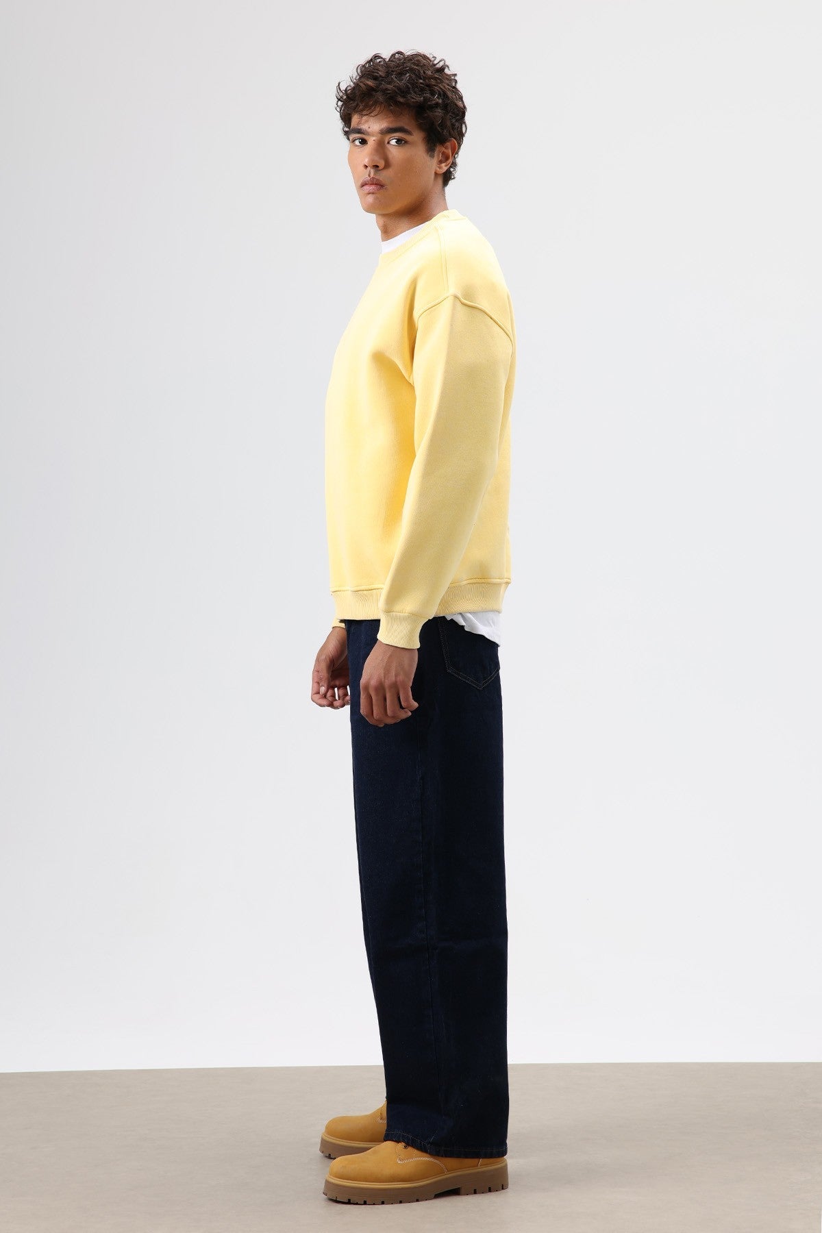Basic Oversized Washed Sweatshirt