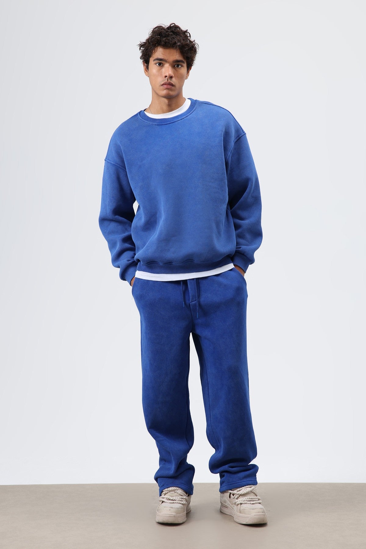 Basic Oversized Washed Sweatshirt