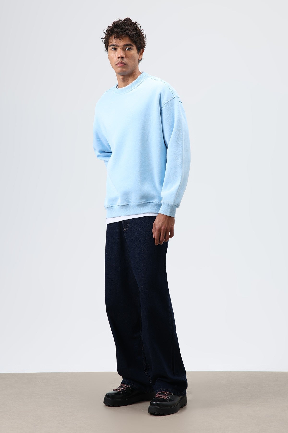 Basic Oversized Washed Sweatshirt