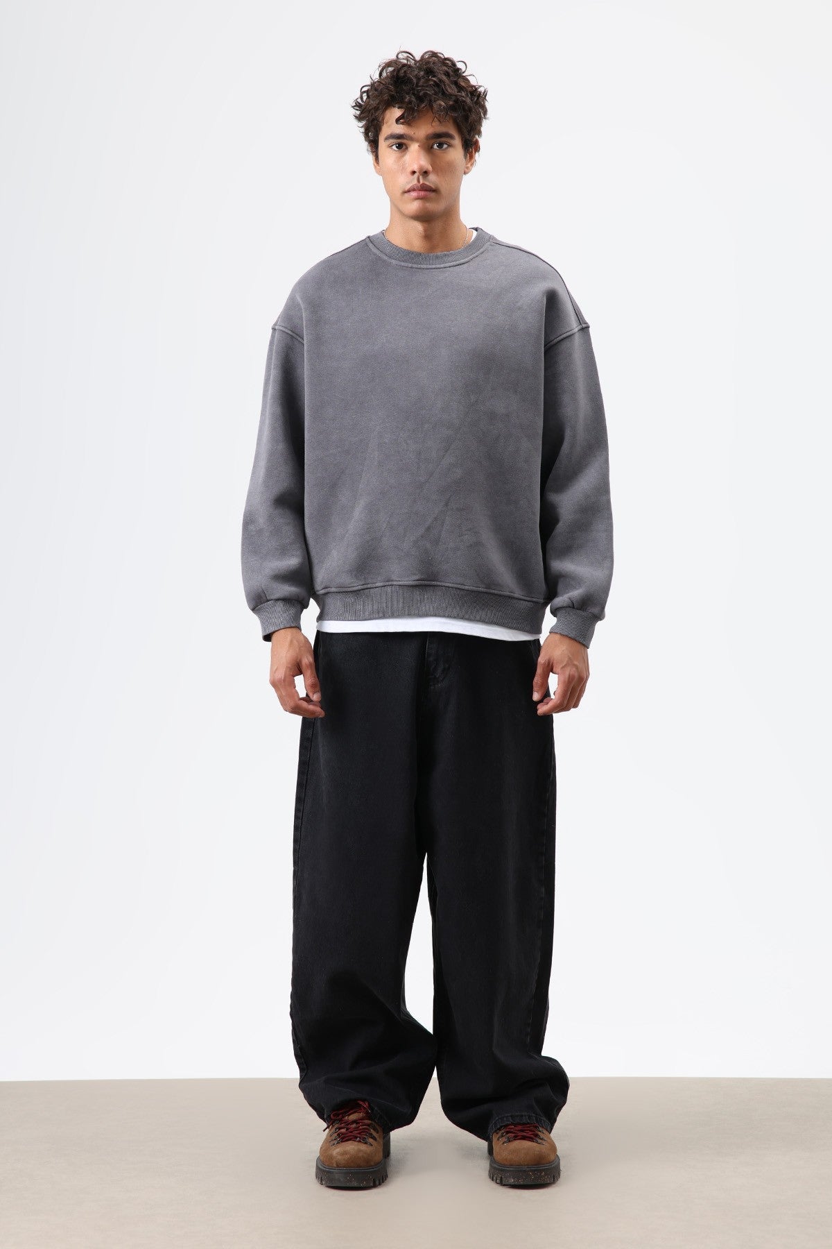 Basic Oversized Washed Sweatshirt