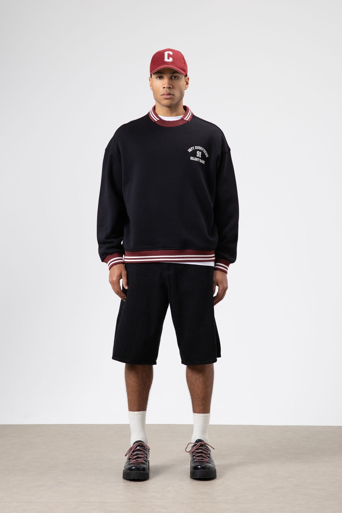 Oversized Collar Sweatshirt with Embroidery Details