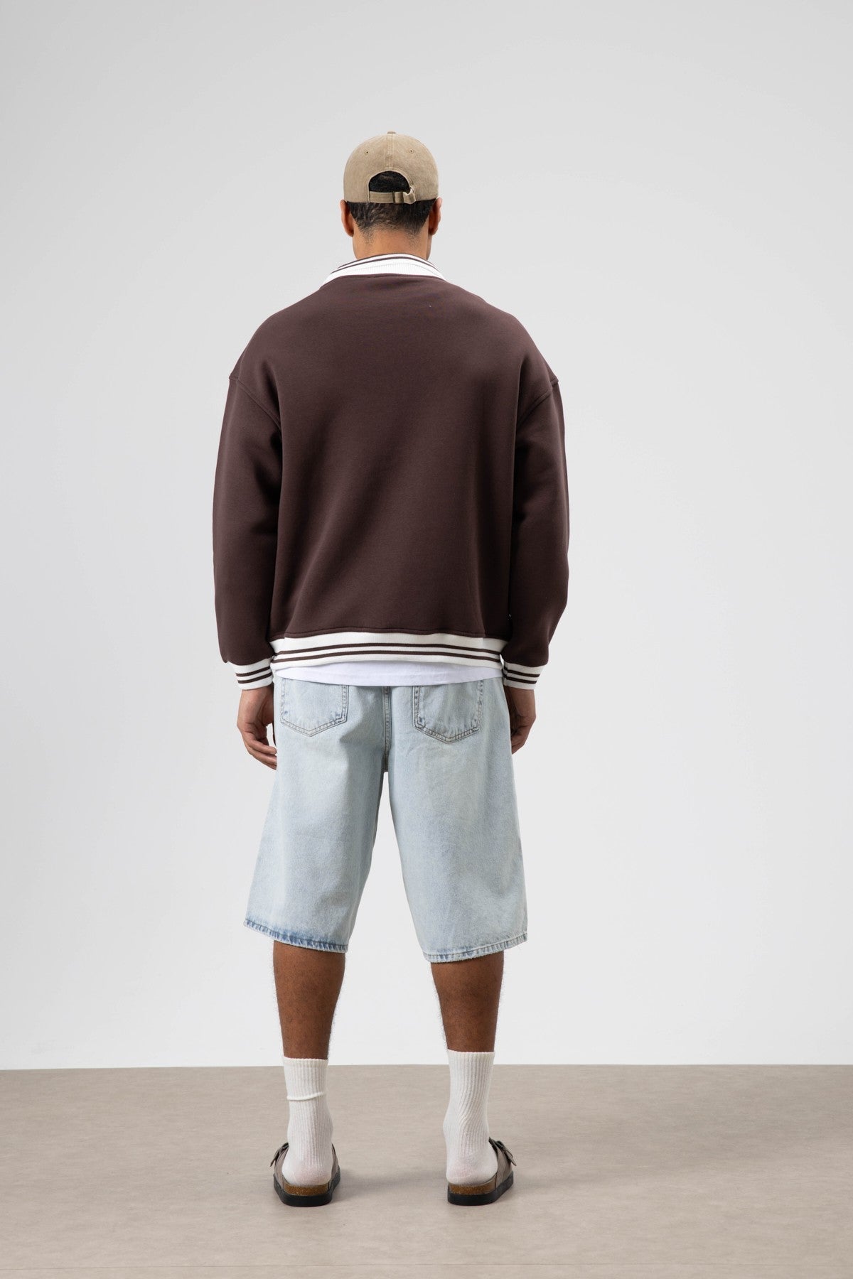 Oversized Collar Sweatshirt with Embroidery Details