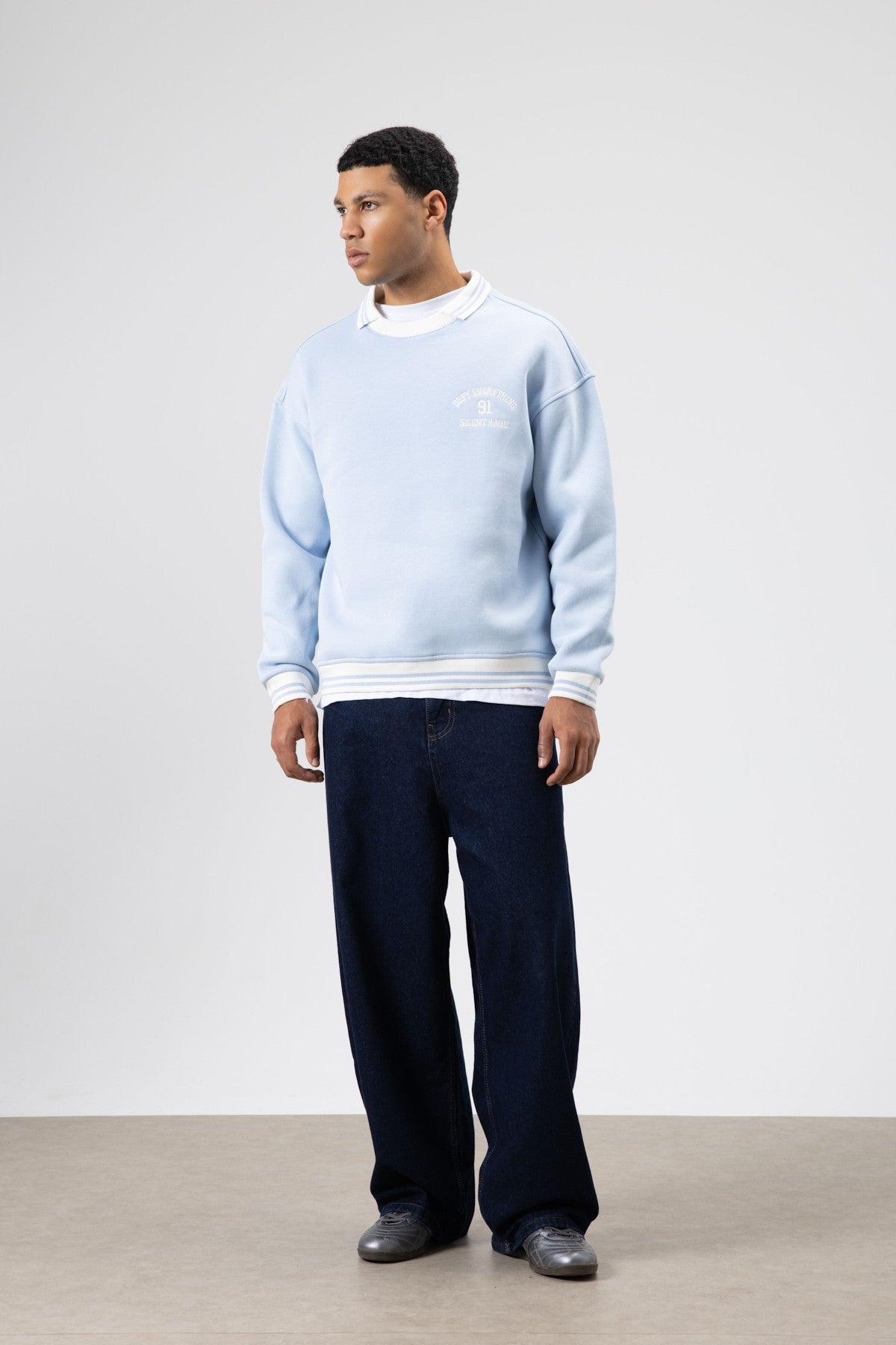 Oversized Collar Sweatshirt with Embroidery Details