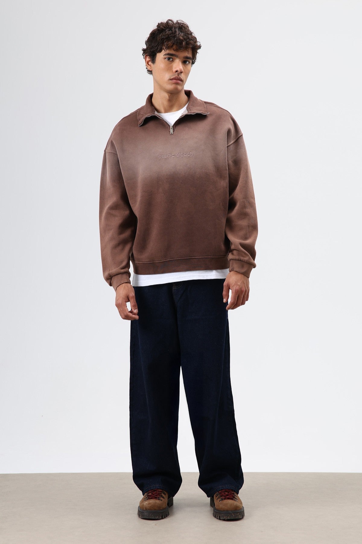 Oversized Sweatshirt with a Collar and Zipper