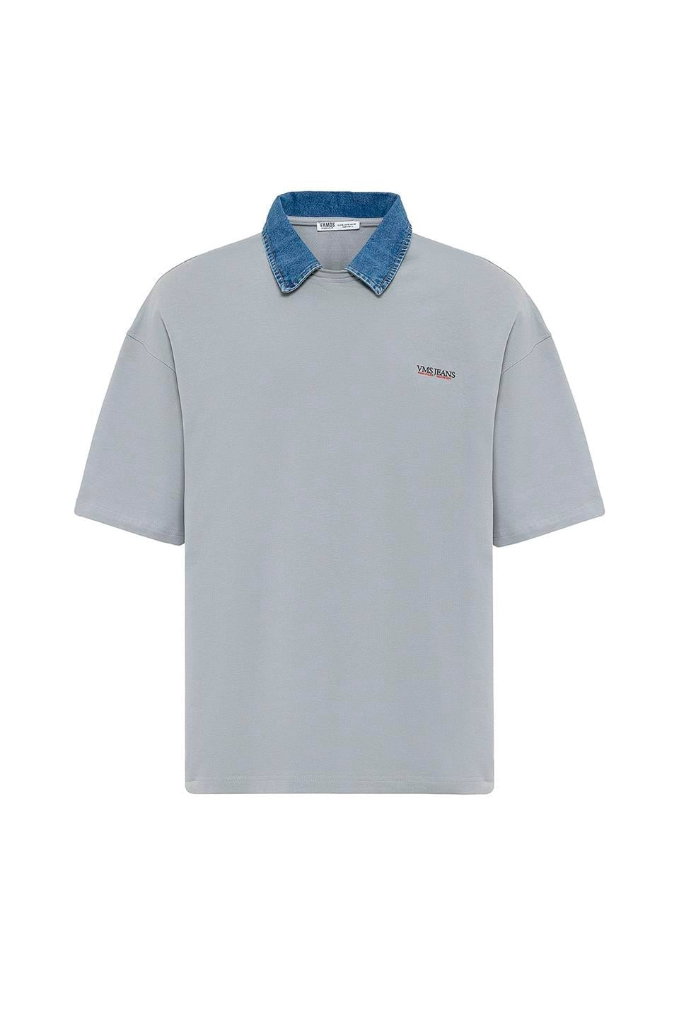 Oversized T-Shirt with Polo Collar and Embroidered Design