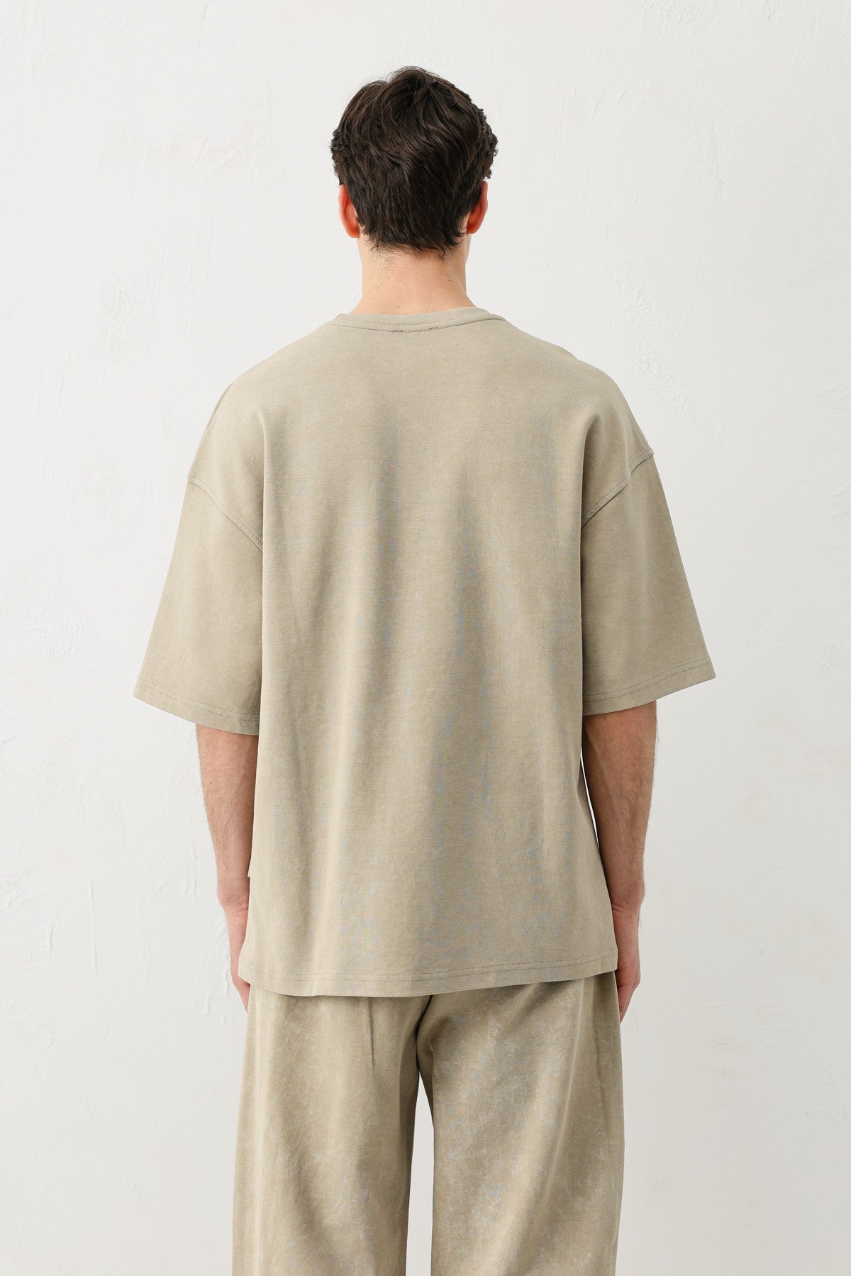 Short-Sleeved, Washed Oversized T-Shirt