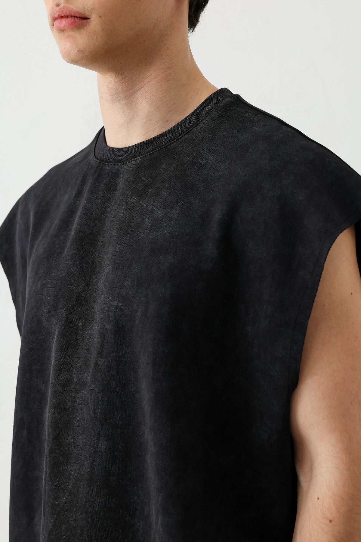 Basic Sleeveless T-Shirt