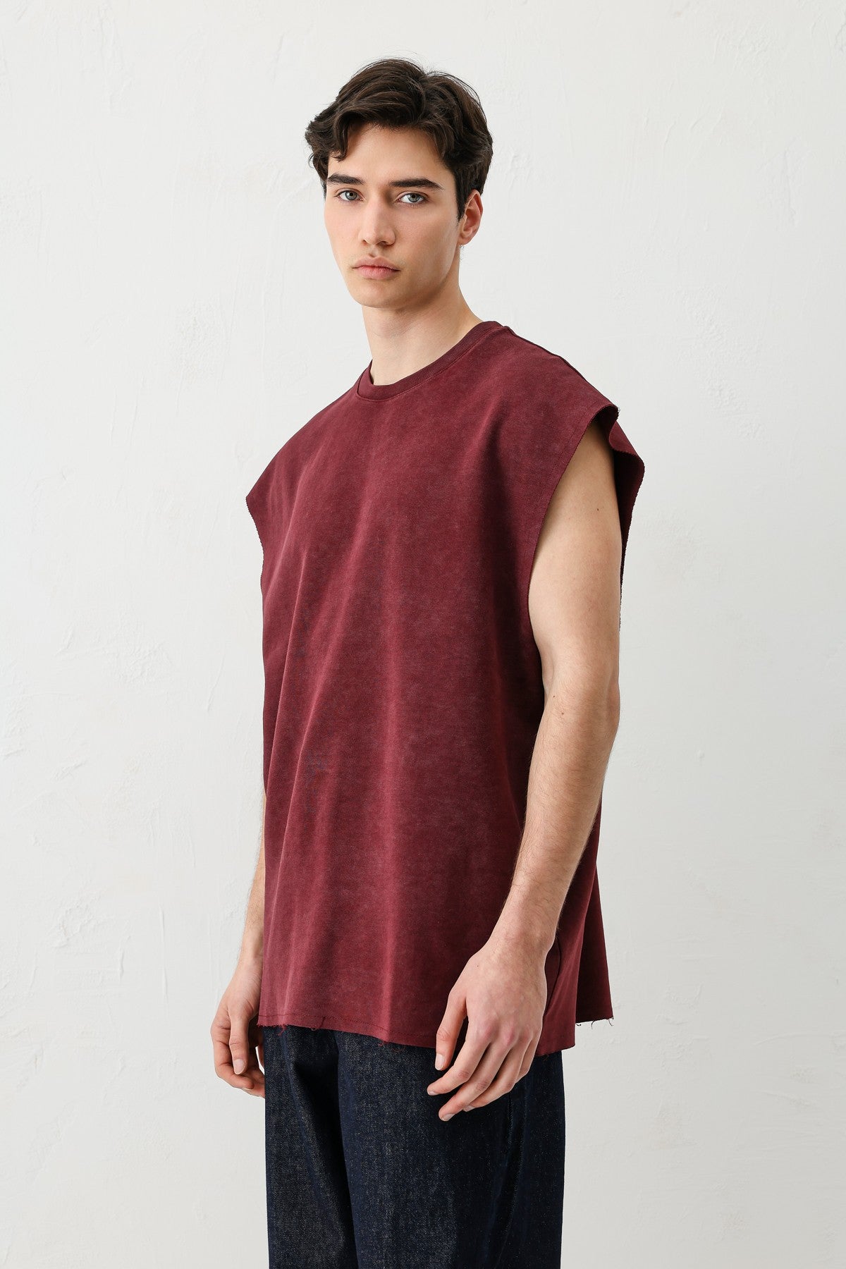 Basic Sleeveless T-Shirt