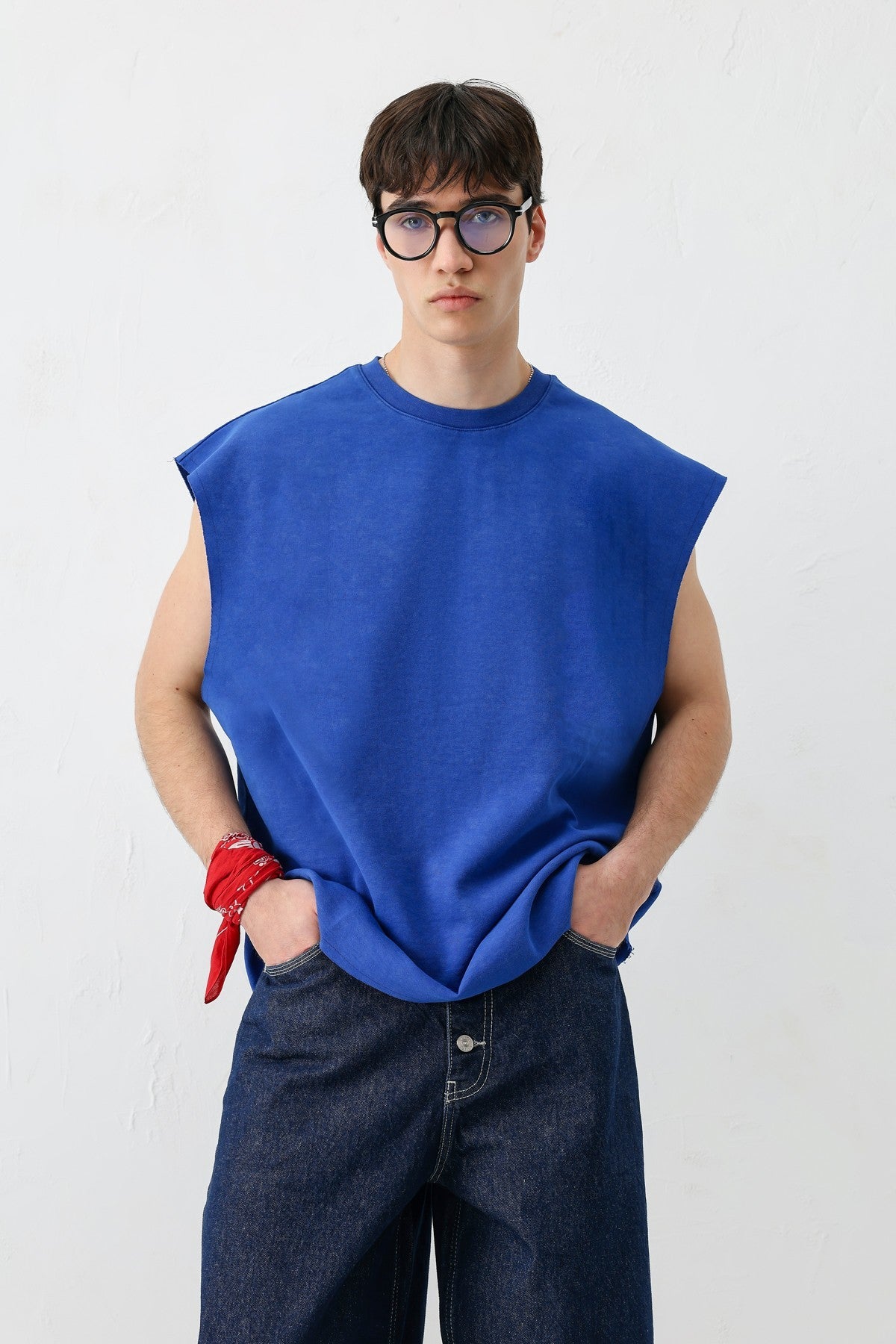 Basic Sleeveless T-Shirt