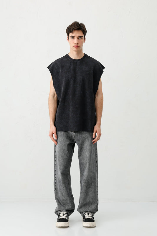 Basic Sleeveless T-Shirt