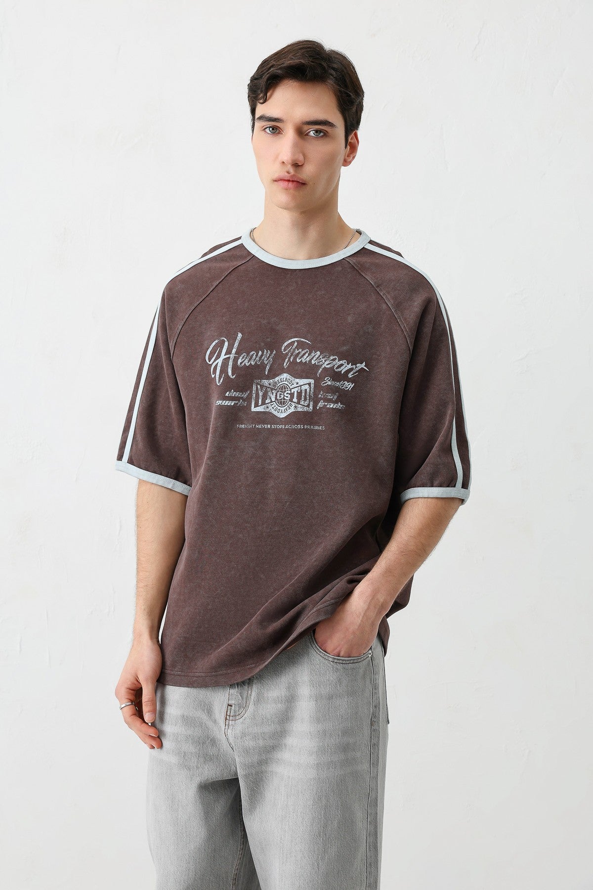 WASHED RAGLAN-SLEEVE T-SHIRT
