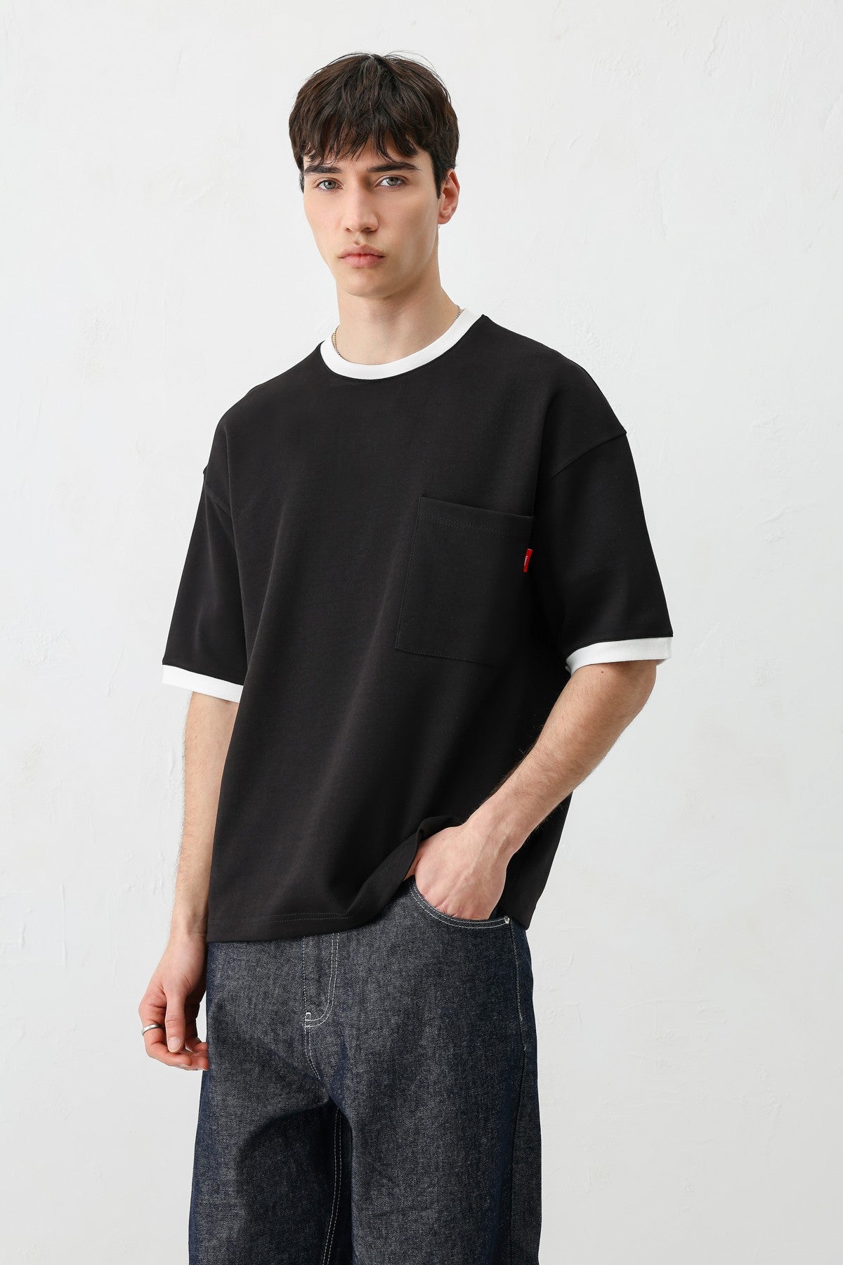 Short-Sleeved Oversized T-Shirt with Pockets