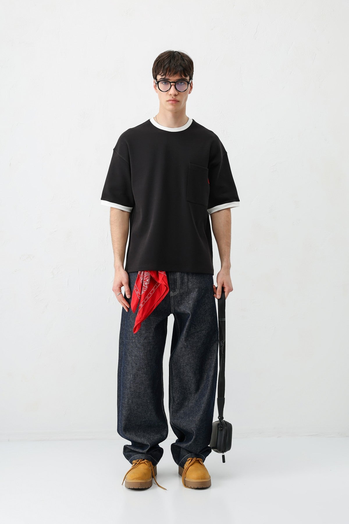 Short-Sleeved Oversized T-Shirt with Pockets