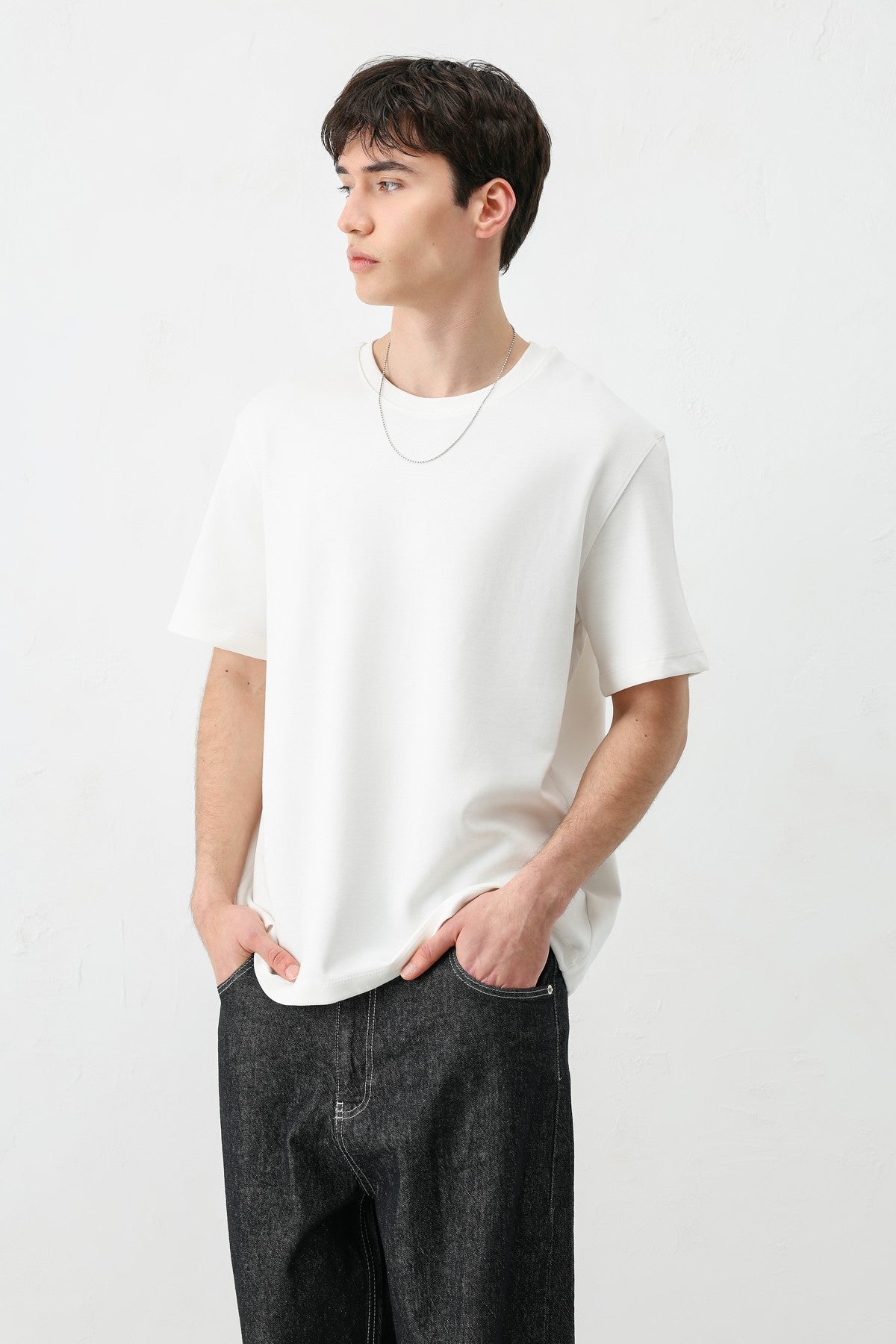 Short-Sleeved Boxy-Fit T-Shirt
