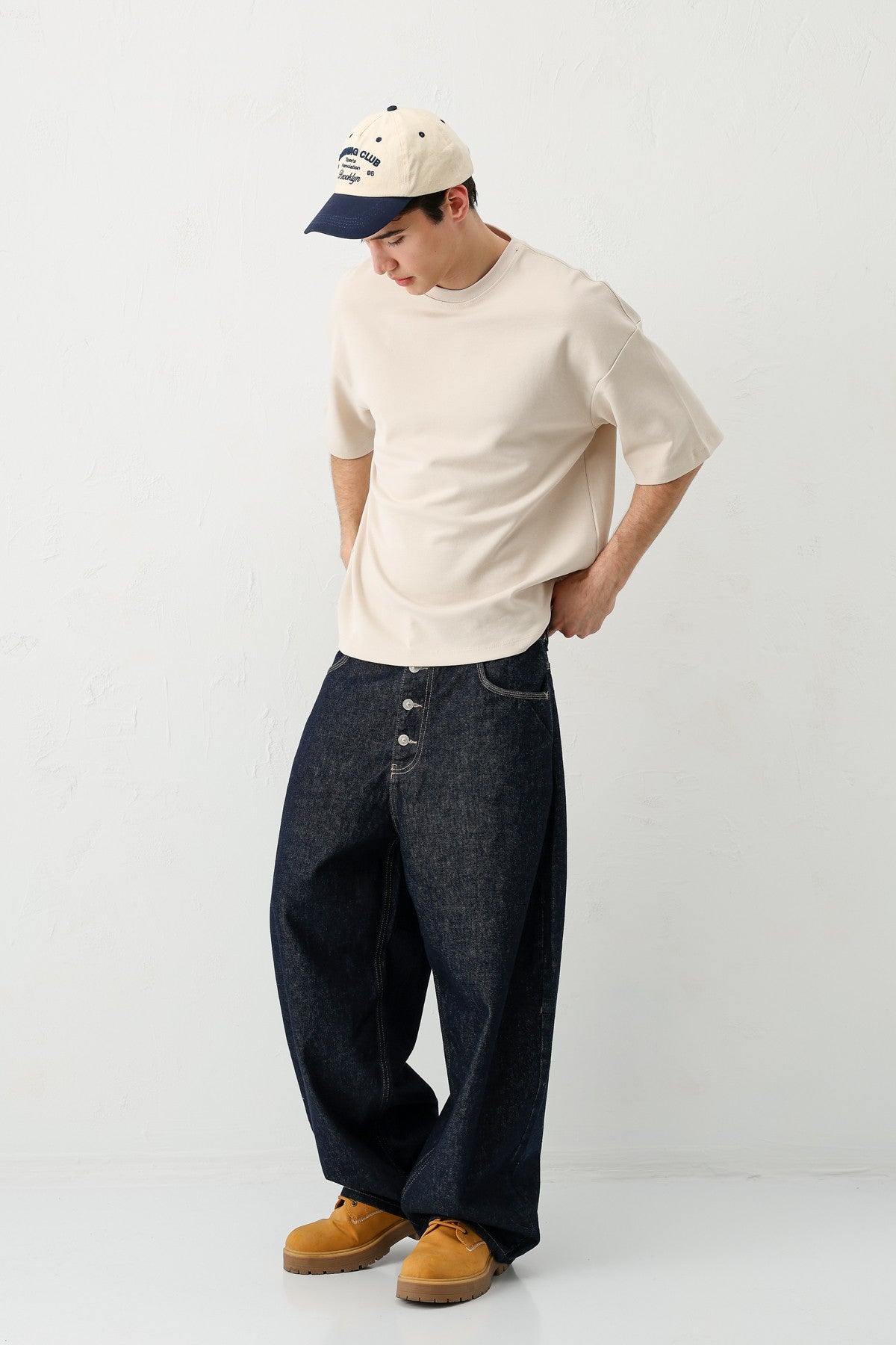 Short-Sleeved Boxy-Fit T-Shirt