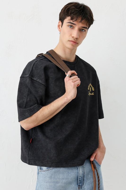Short-Sleeved Boxy-Fit Printed T-Shirt, Black