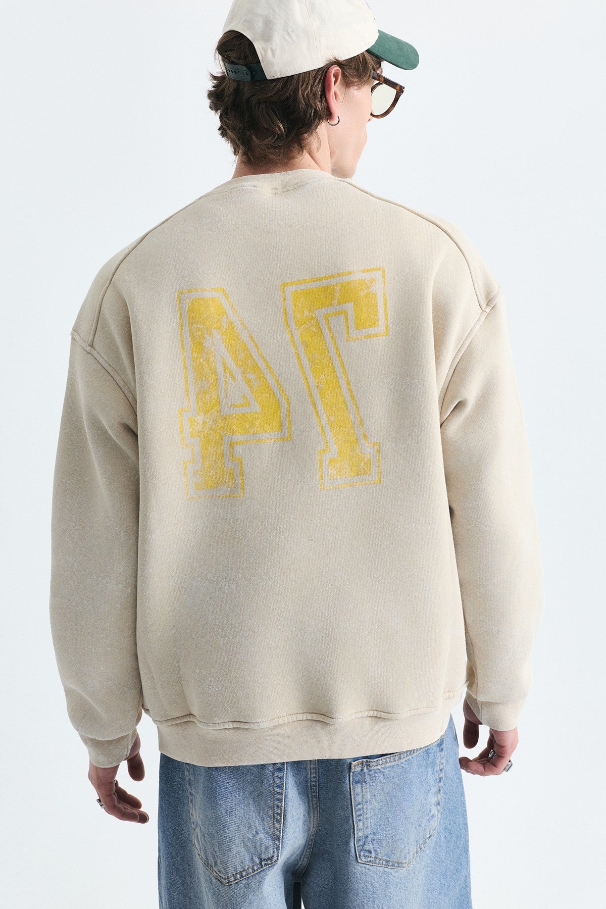 Oversized Sweatshirt with Printed Design (Machine Washable)