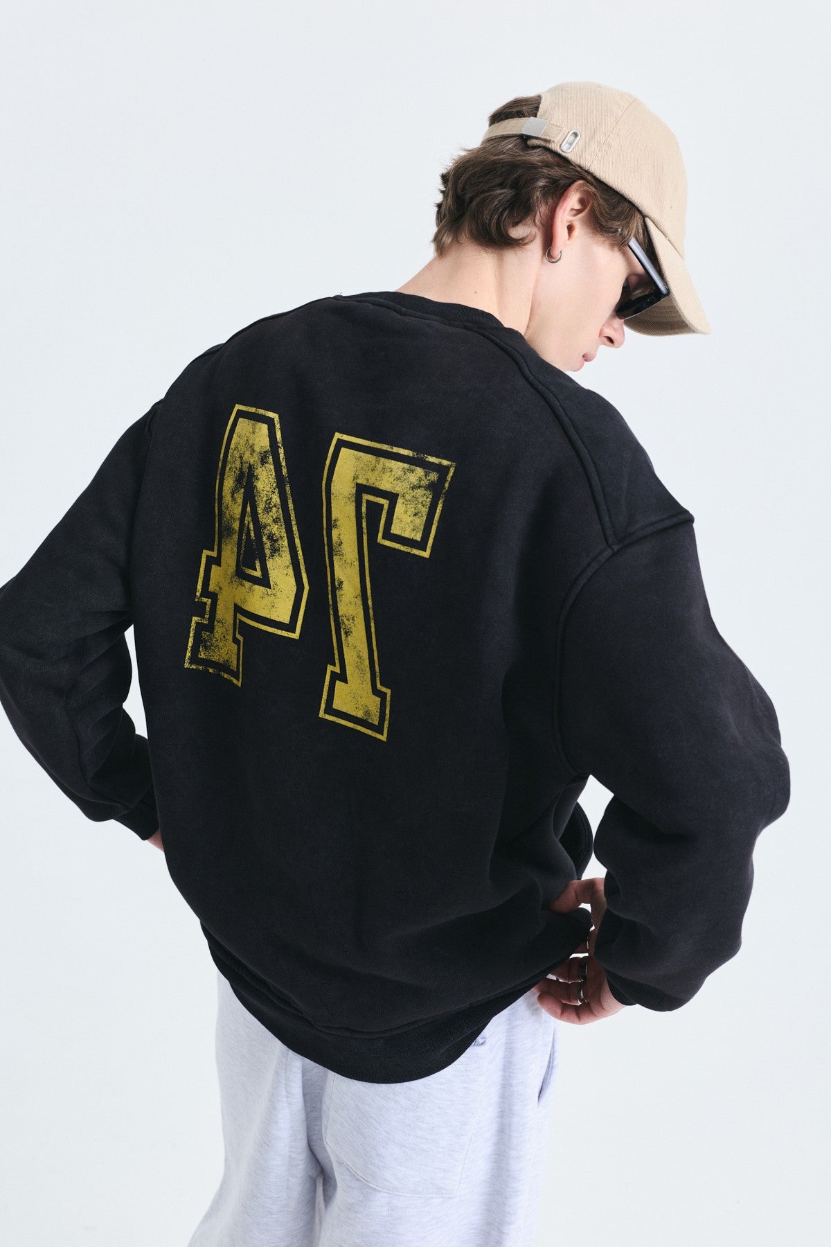 Oversized Sweatshirt with Printed Design (Machine Washable)