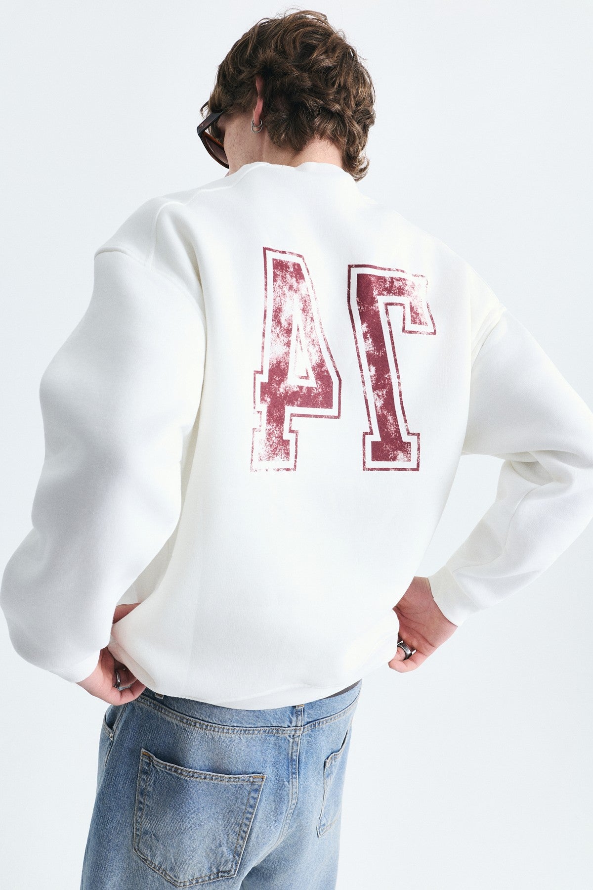 Oversized Sweatshirt with Printed Design (Machine Washable)
