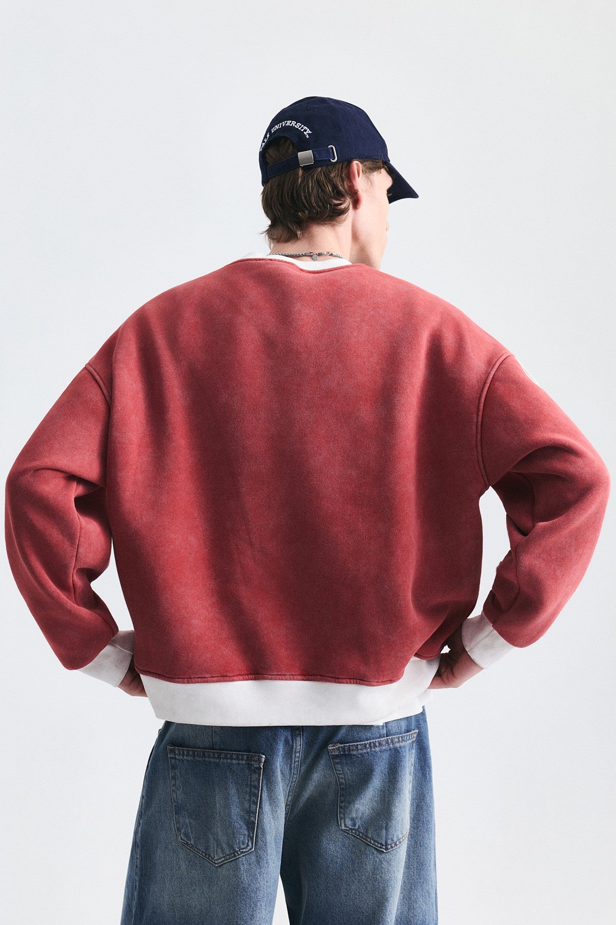 Contrast-Collar Oversized Sweatshirt
