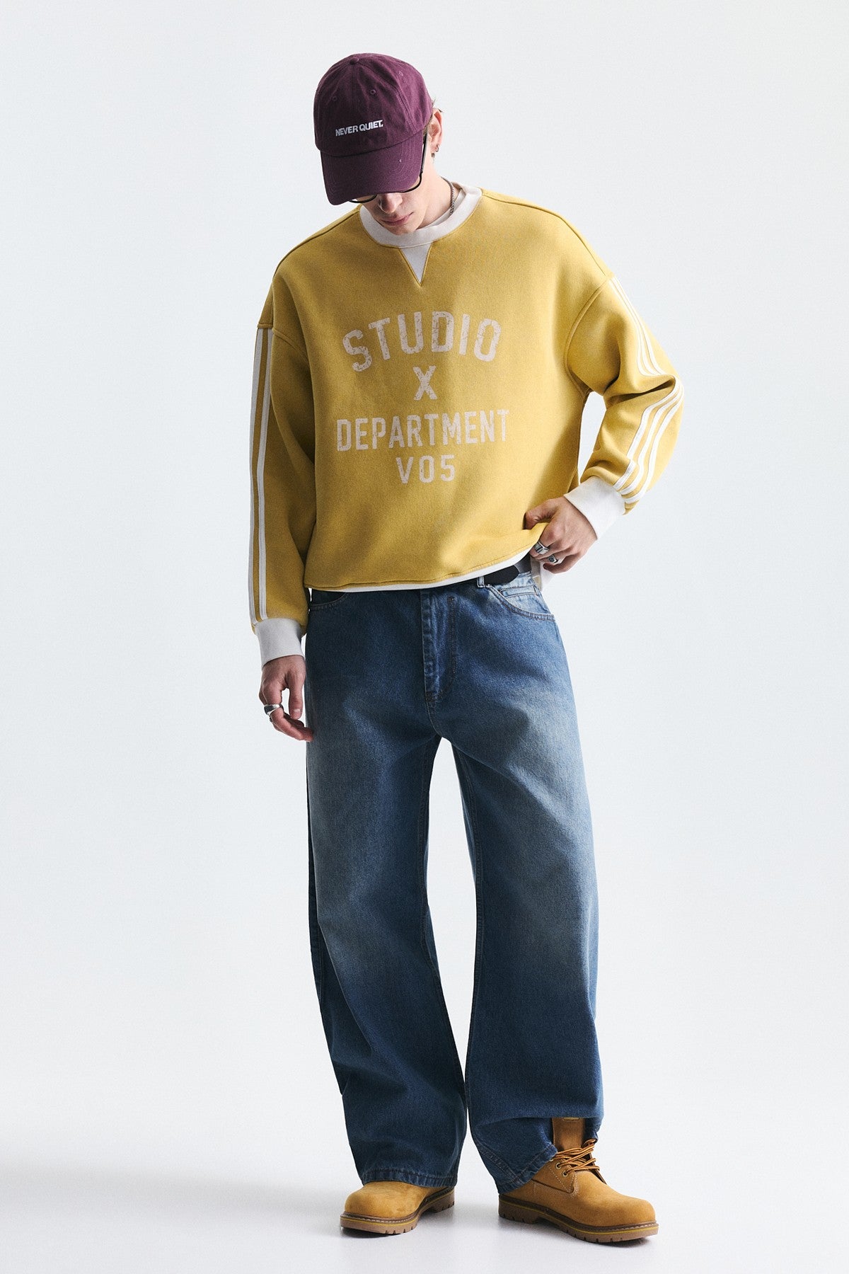 Contrast-Collar Oversized Sweatshirt