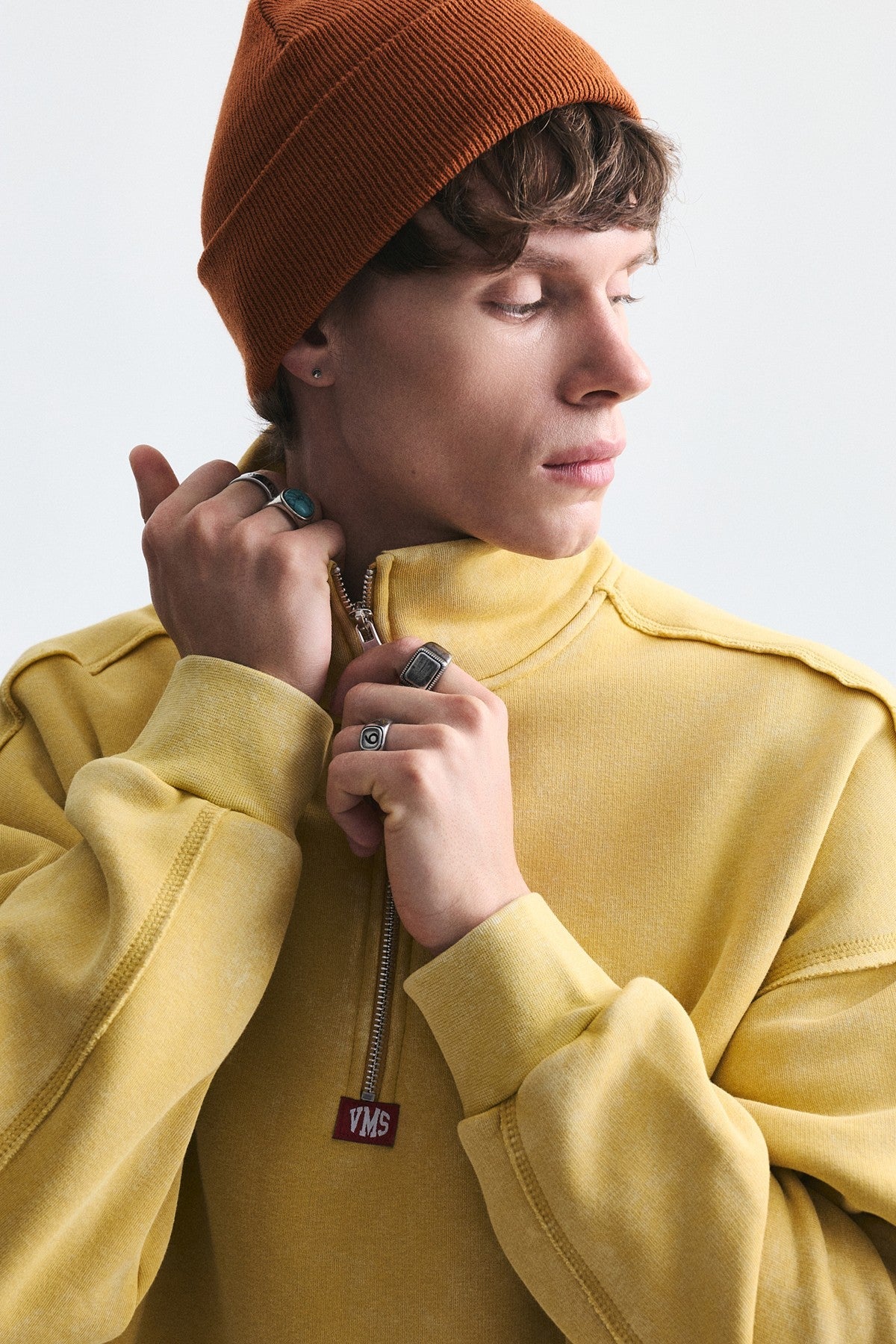 Boxy-Fit Sweatshirt with a Stand-Up Collar and Zipper
