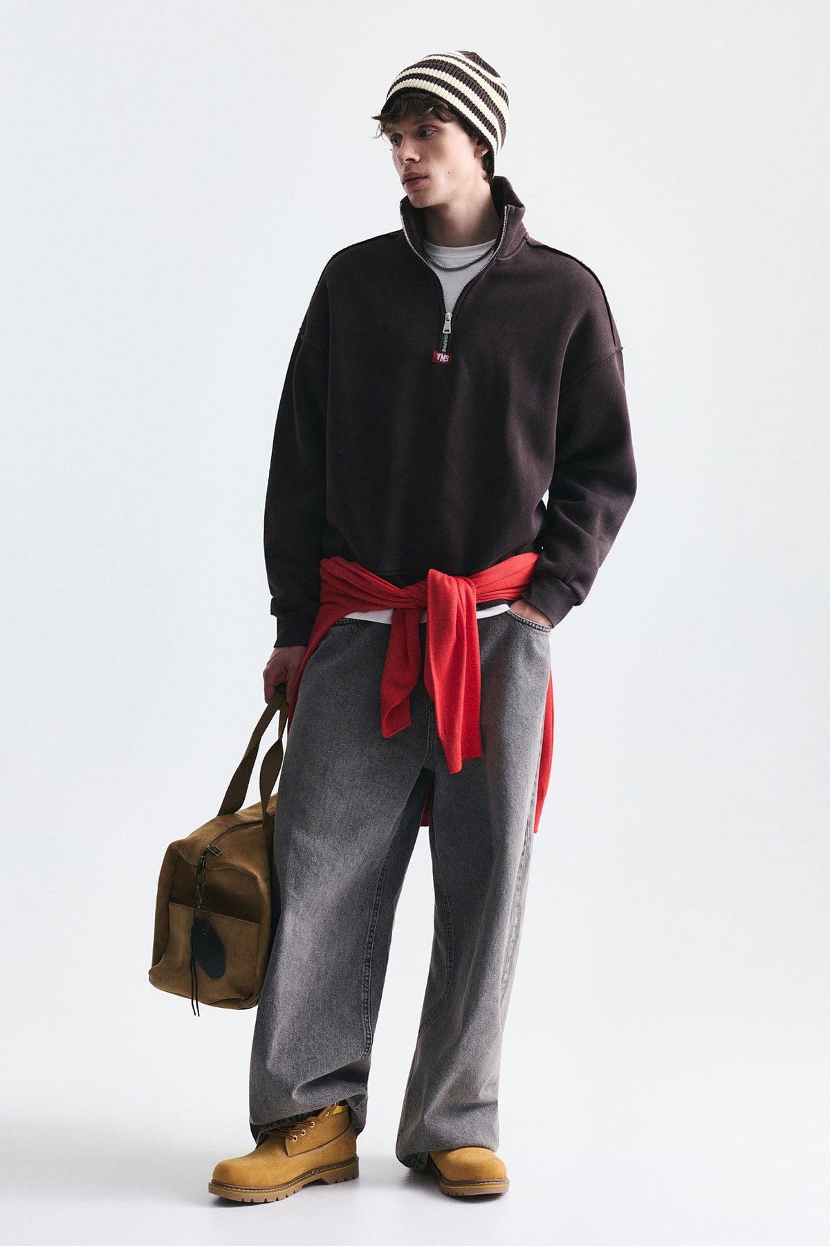 Boxy-Fit Sweatshirt with a Stand-Up Collar and Zipper