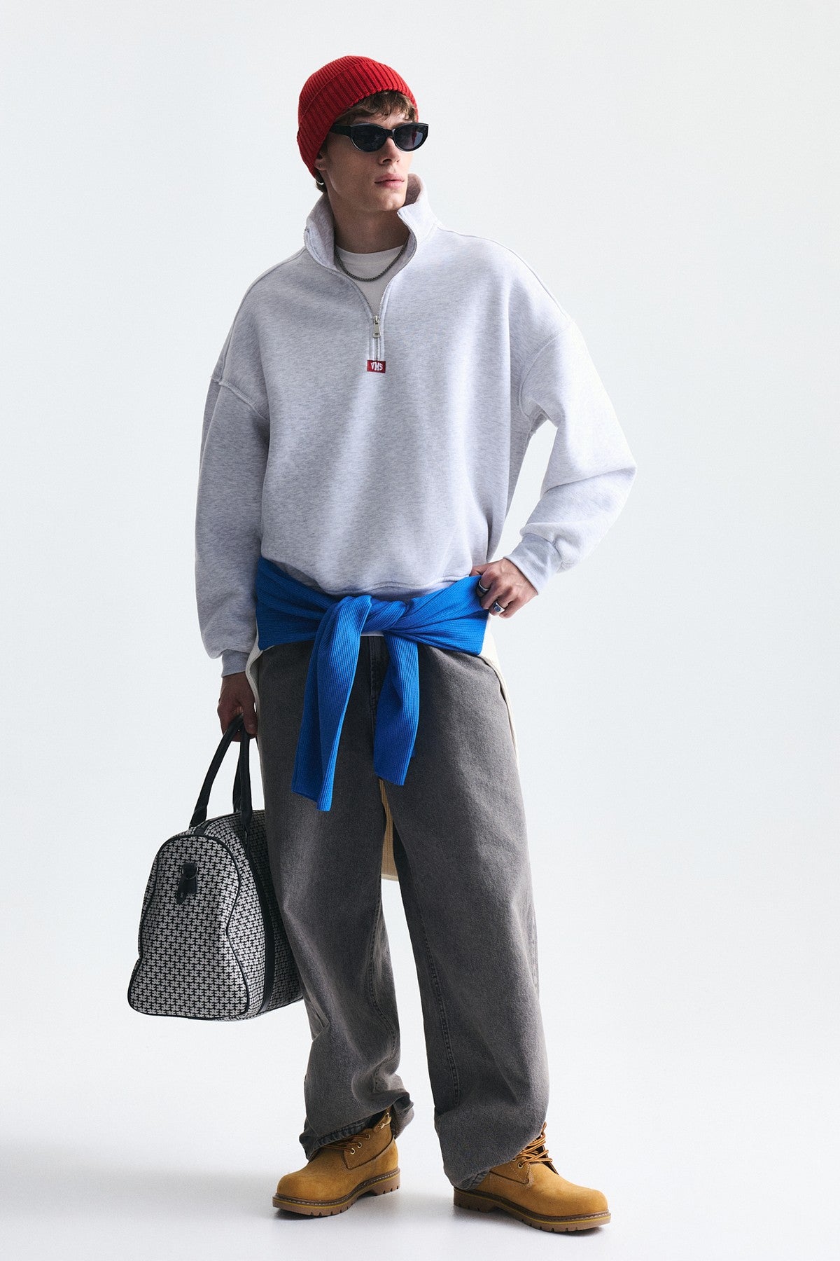 Boxy-Fit Sweatshirt with a Stand-Up Collar and Zipper