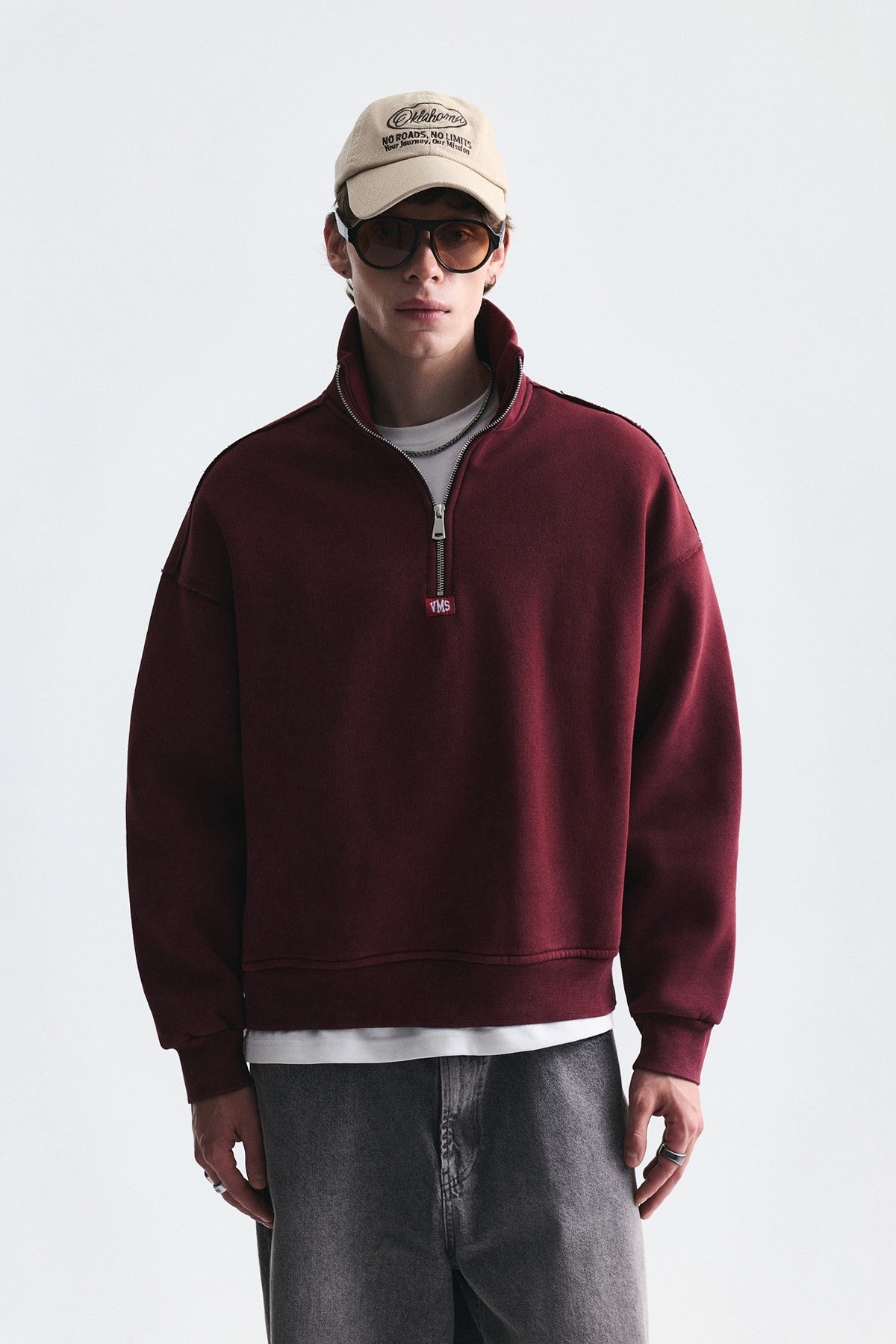 Boxy-Fit Sweatshirt with a Stand-Up Collar and Zipper