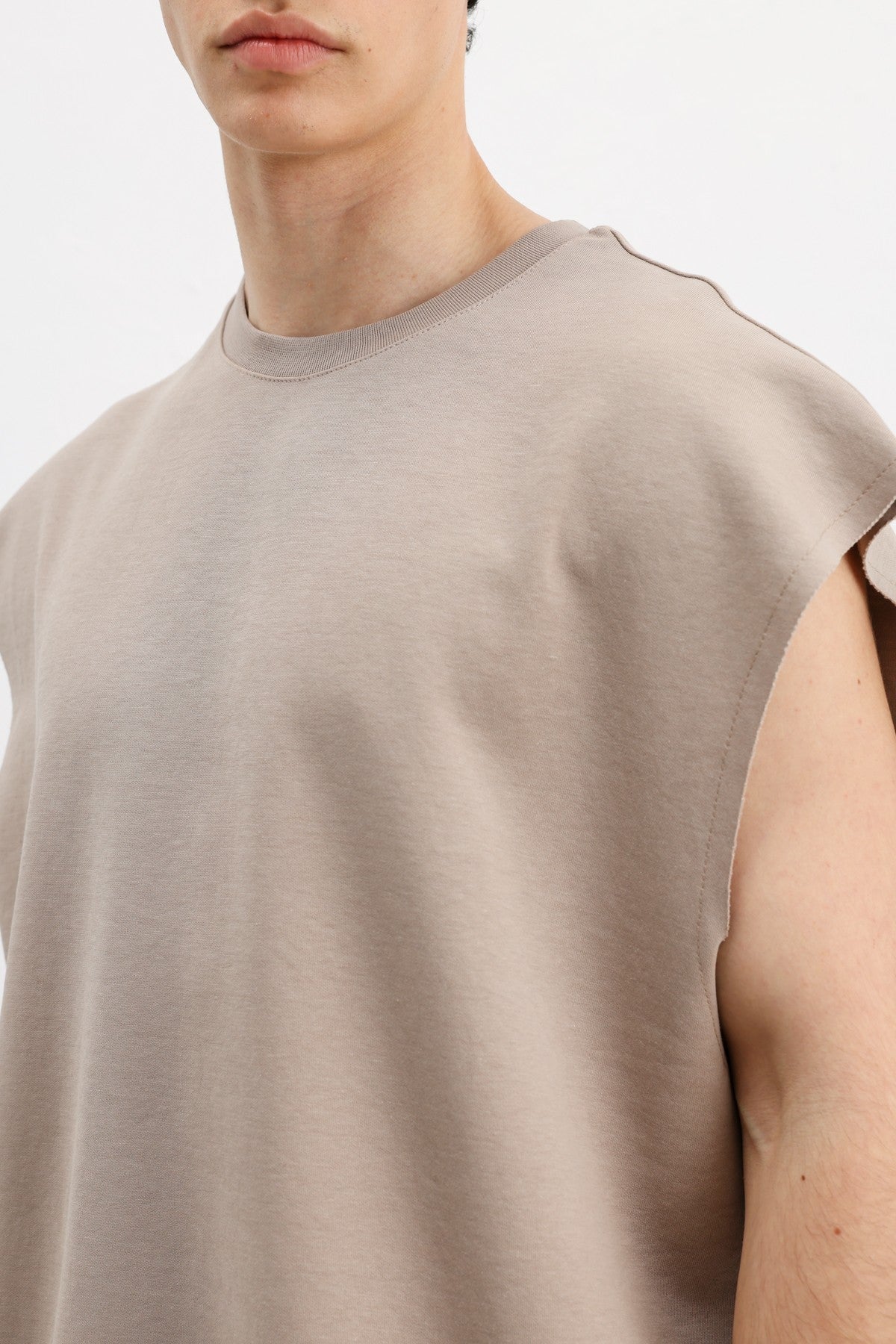 Oversized Sleeveless Basic T-Shirt