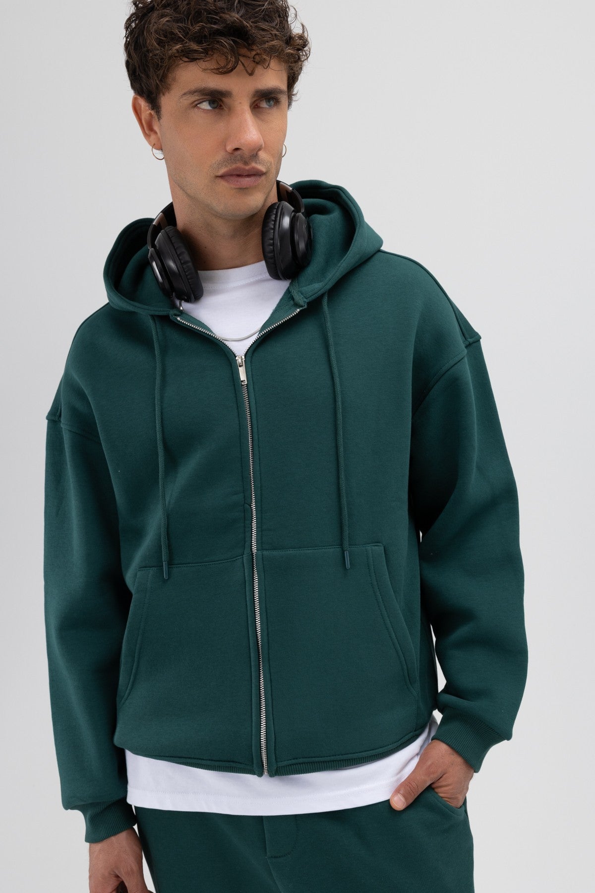 Basic Oversized Hooded Sweatshirt with Zipper
