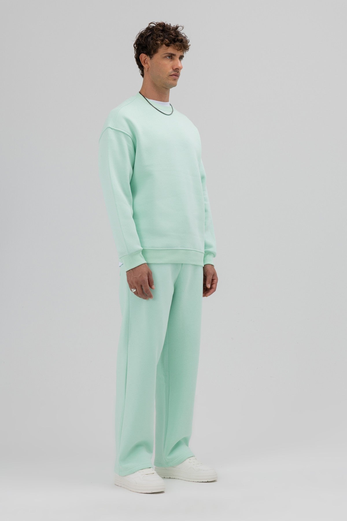 Basic Crew Neck Oversized Sweatshirt