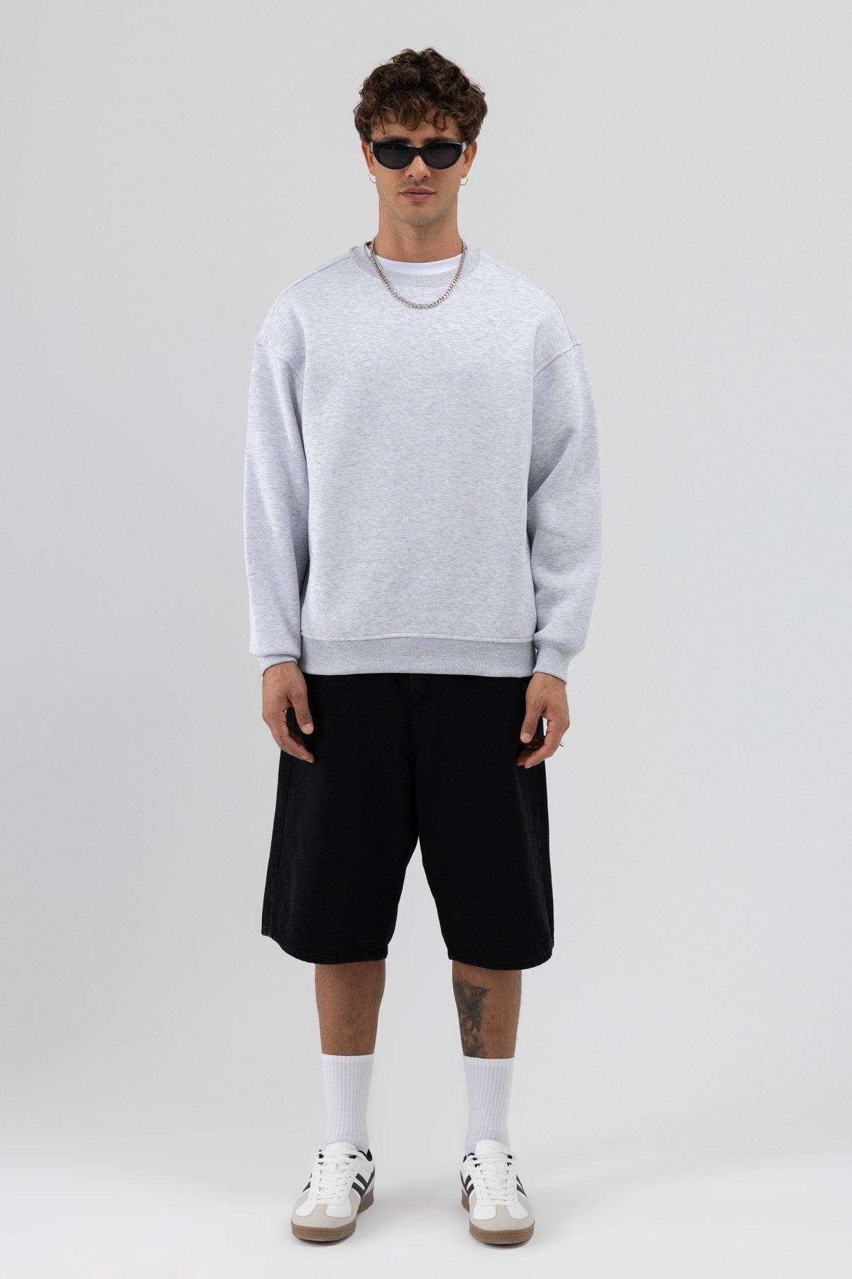 Basic Crew Neck Oversized Sweatshirt