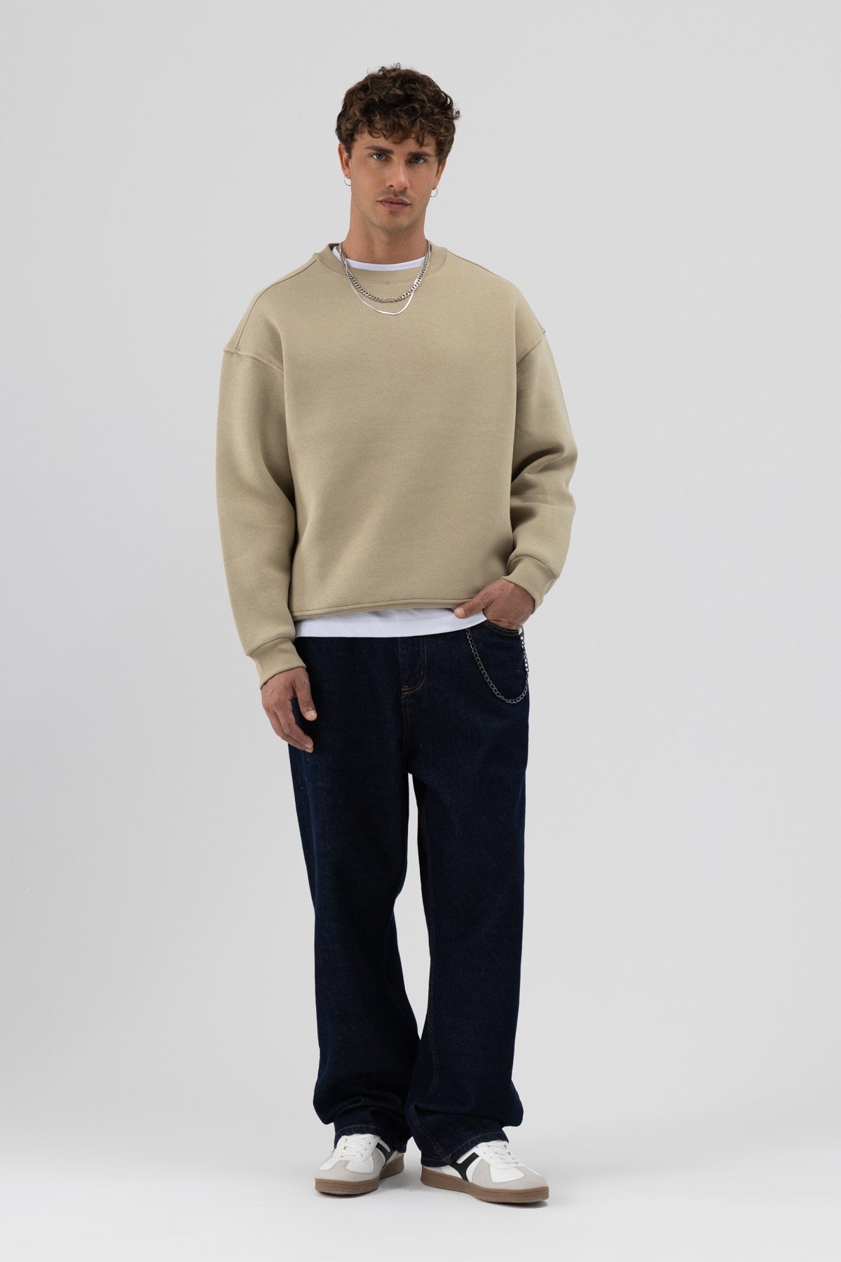 Basic Crew Neck Oversized Sweatshirt