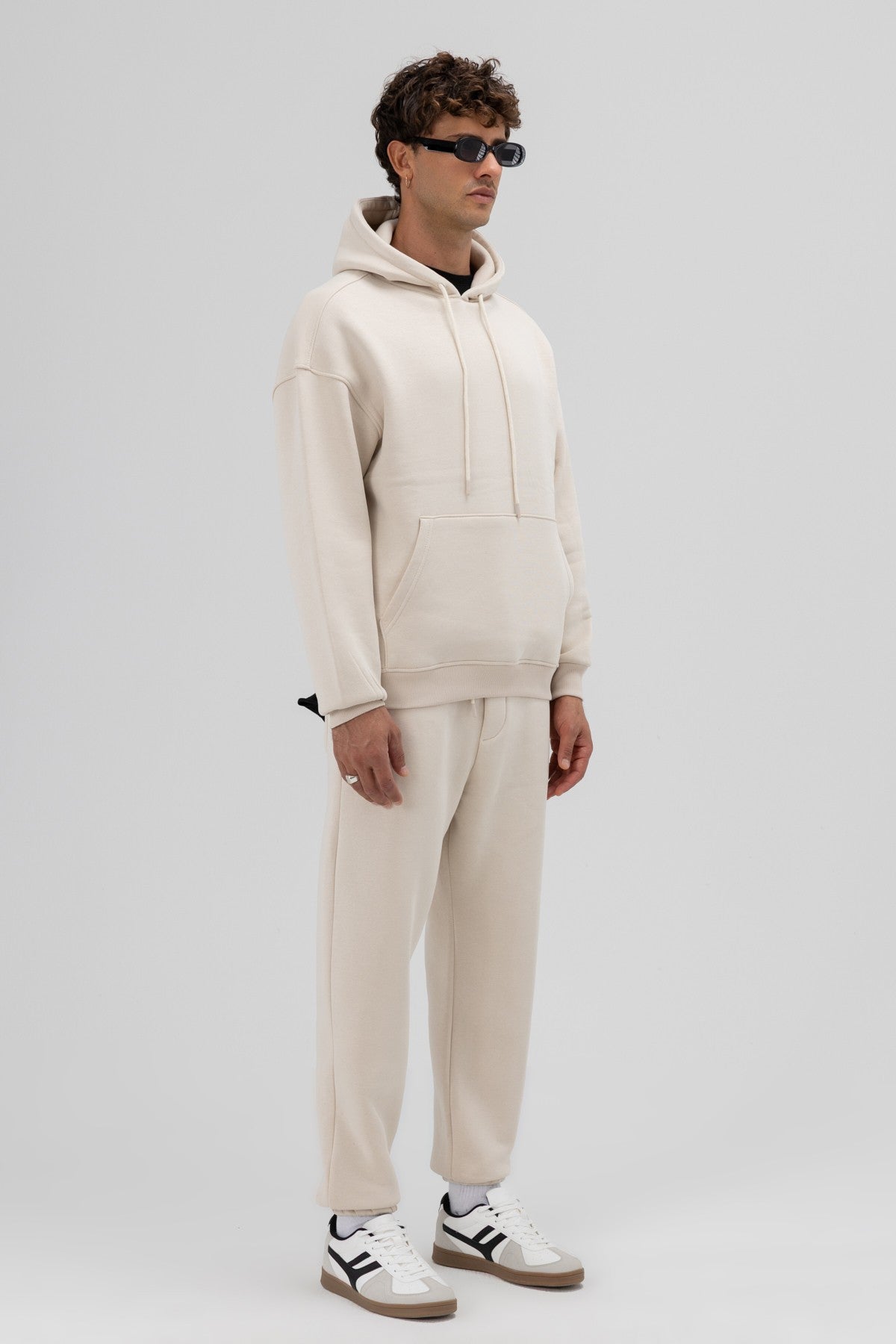 Basic Oversized Hooded Sweatshirt