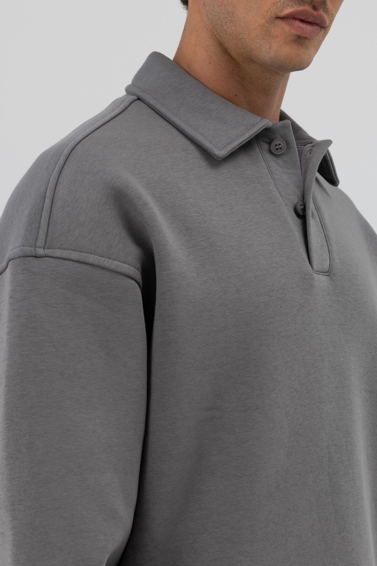 Basic Polo-Neck Sweatshirt