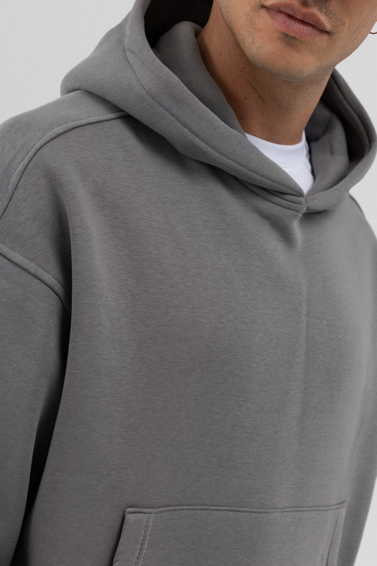 Basic Hooded Boxy-Fit Sweatshirt