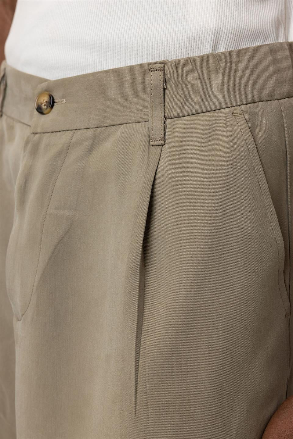 Relaxed-Fit Fabric Pants