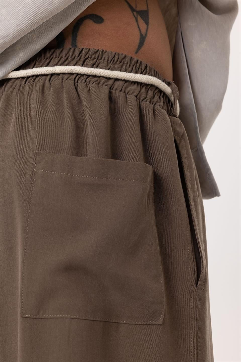 Baggy Lyocell Pants with Detailed Waistband