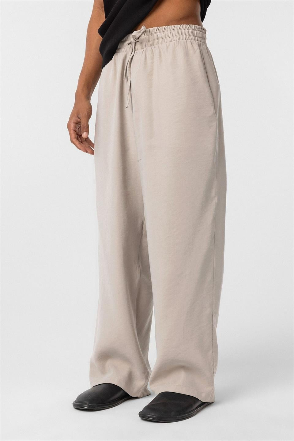 Baggy-Fit Modal Fabric Pants