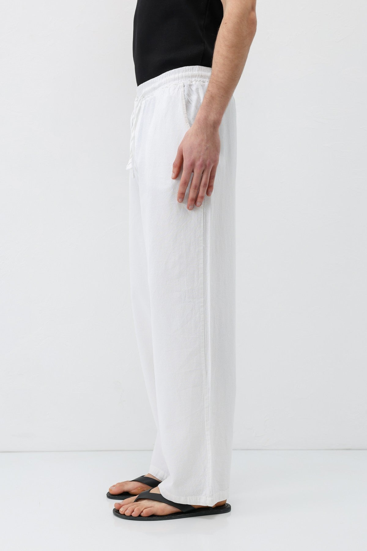 Baggy-Fit Linen Pants with Elastic Waistband