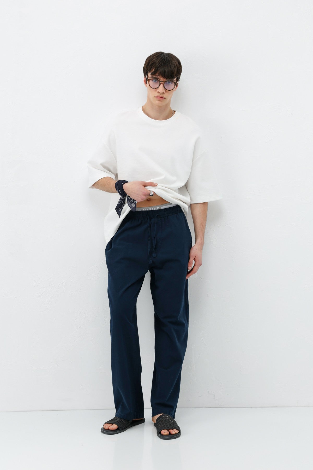 Baggy-Fit Linen Pants with Elastic Waistband