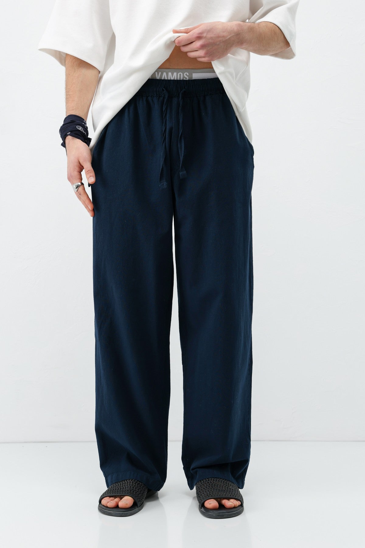 Baggy-Fit Linen Pants with Elastic Waistband