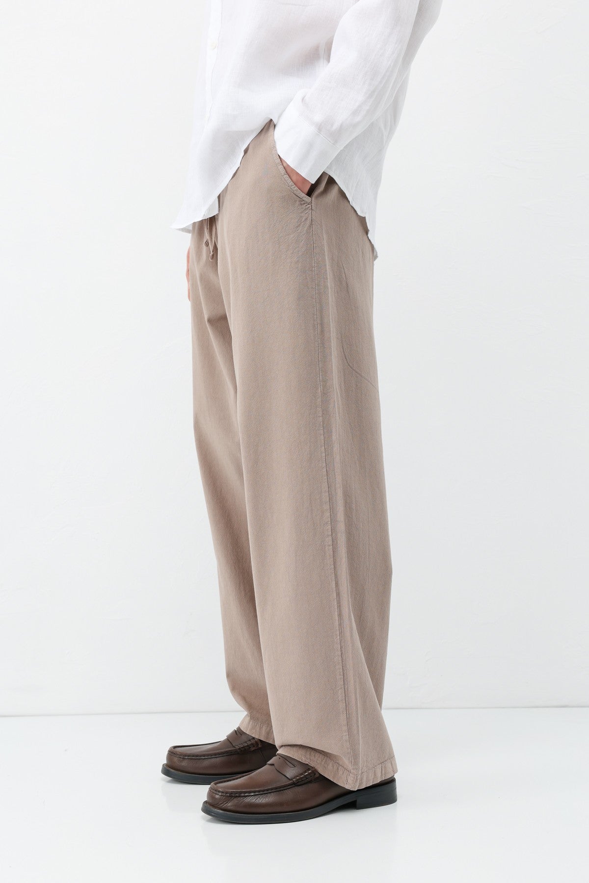 Baggy-Fit Linen Pants with Elastic Waistband