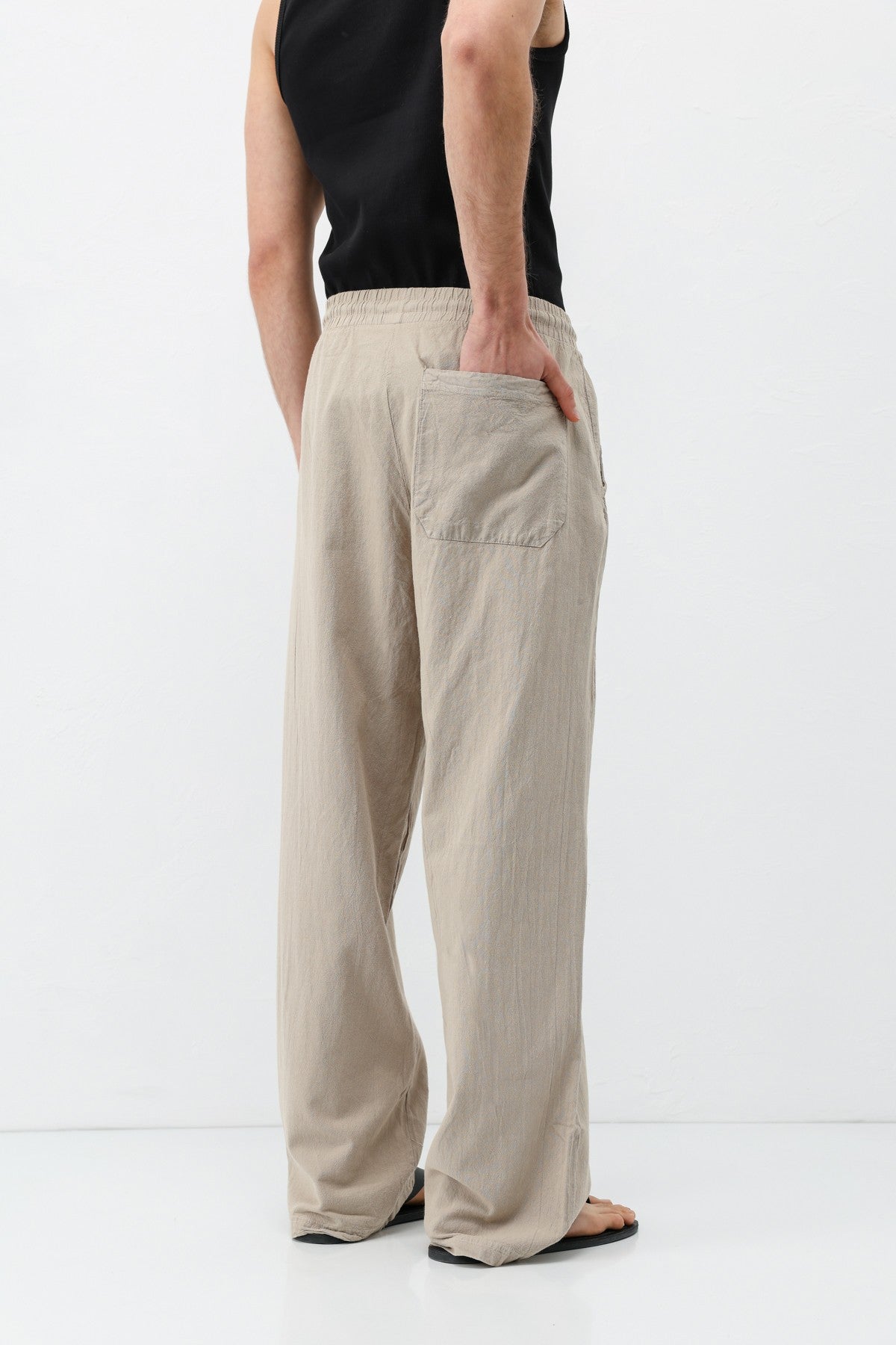 Baggy-Fit Linen Pants with Elastic Waistband