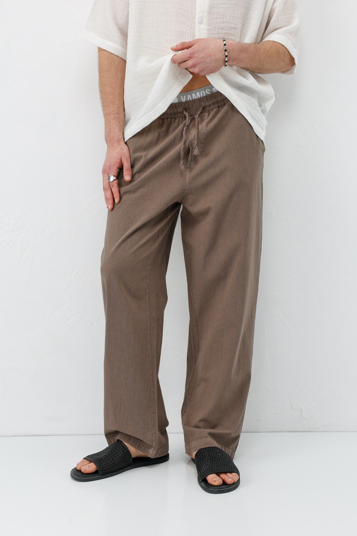 Baggy-Fit Linen Pants with Elastic Waistband