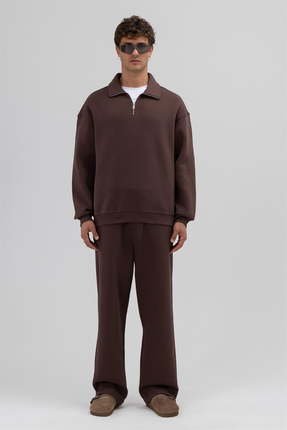 Pre-Washed Baggy Sweatpants, Brown