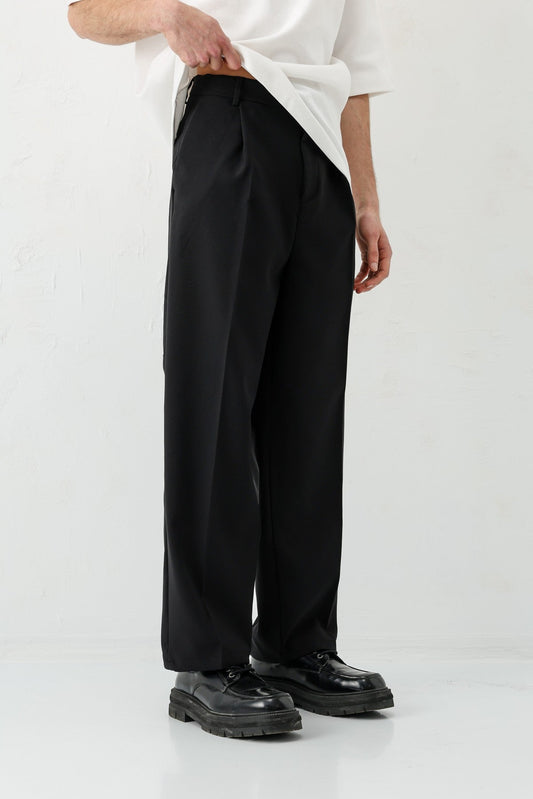 Baggy-Fit Pleated Pants