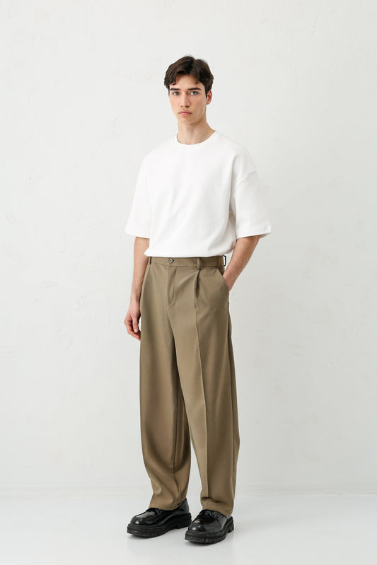 Baggy-Fit Pleated Pants